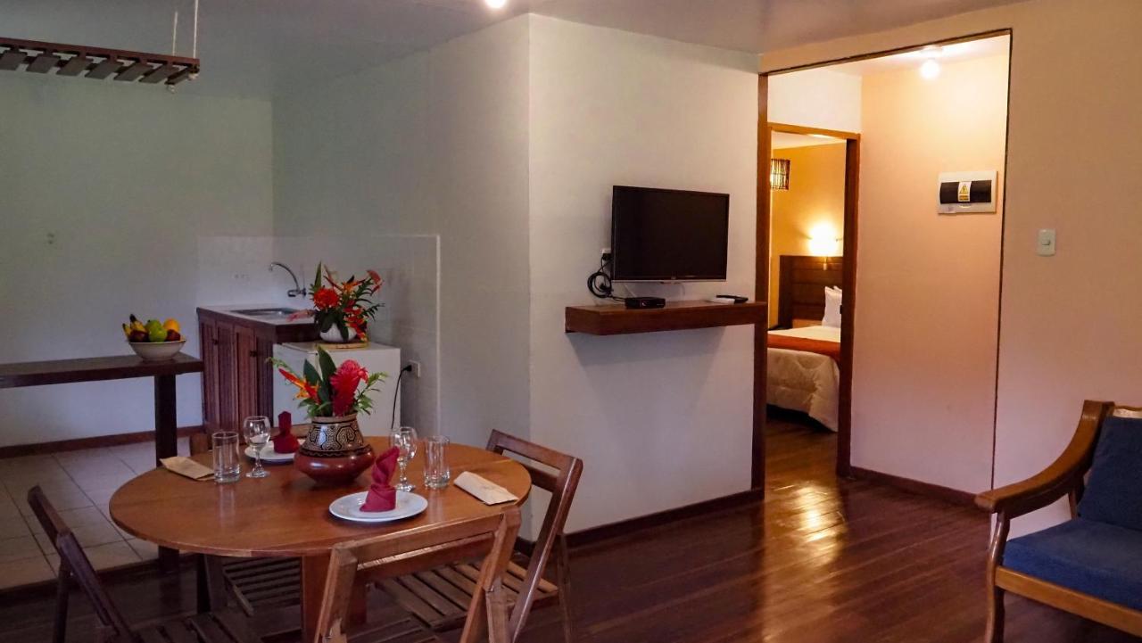 Manish Hotel Ecologico Pucallpa Exterior photo