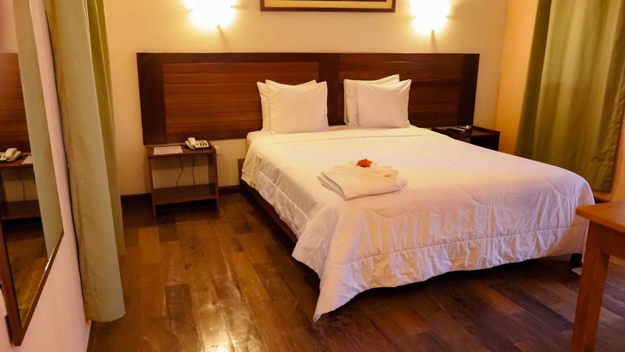 Manish Hotel Ecologico Pucallpa Exterior photo