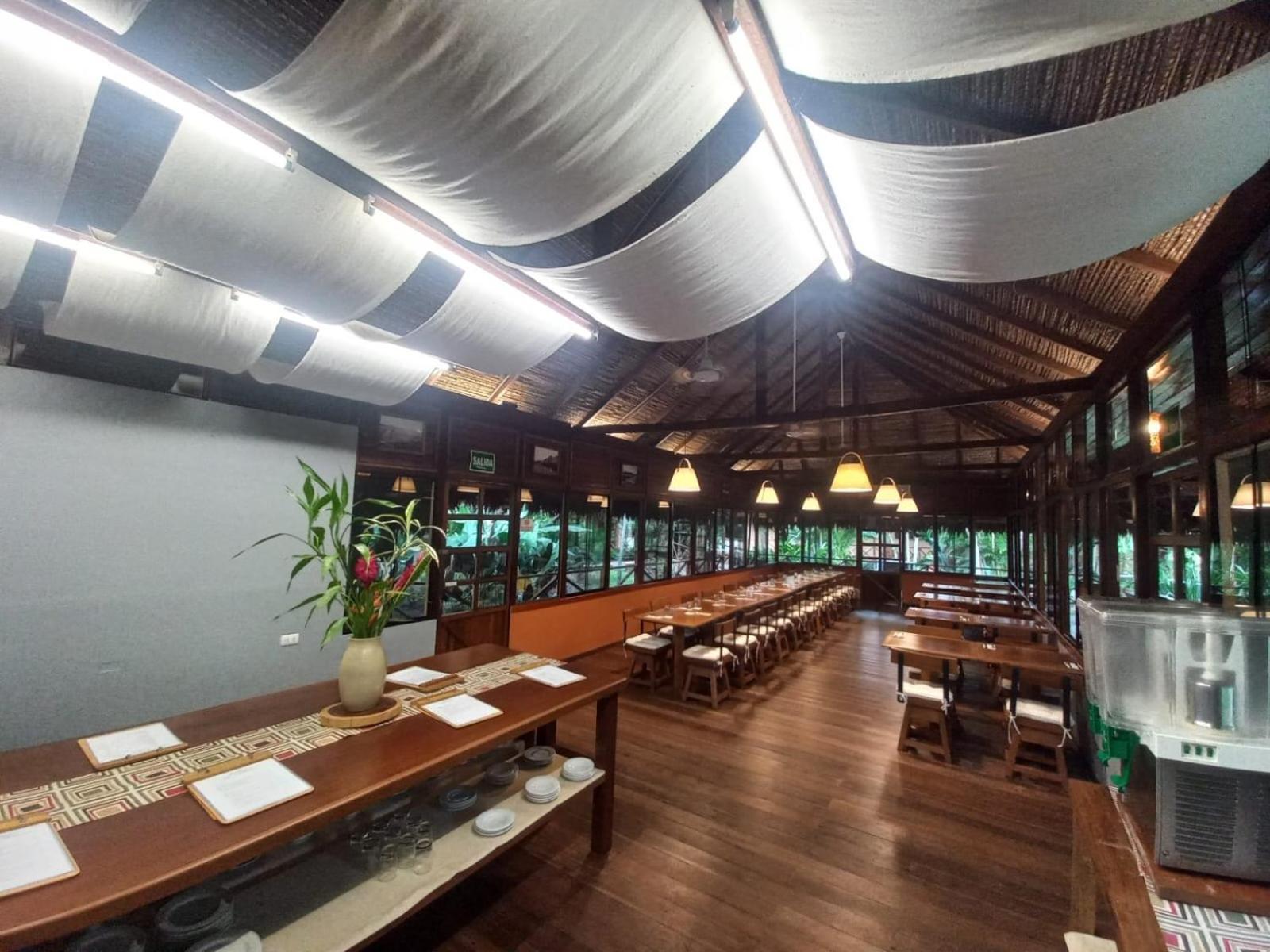 Manish Hotel Ecologico Pucallpa Exterior photo