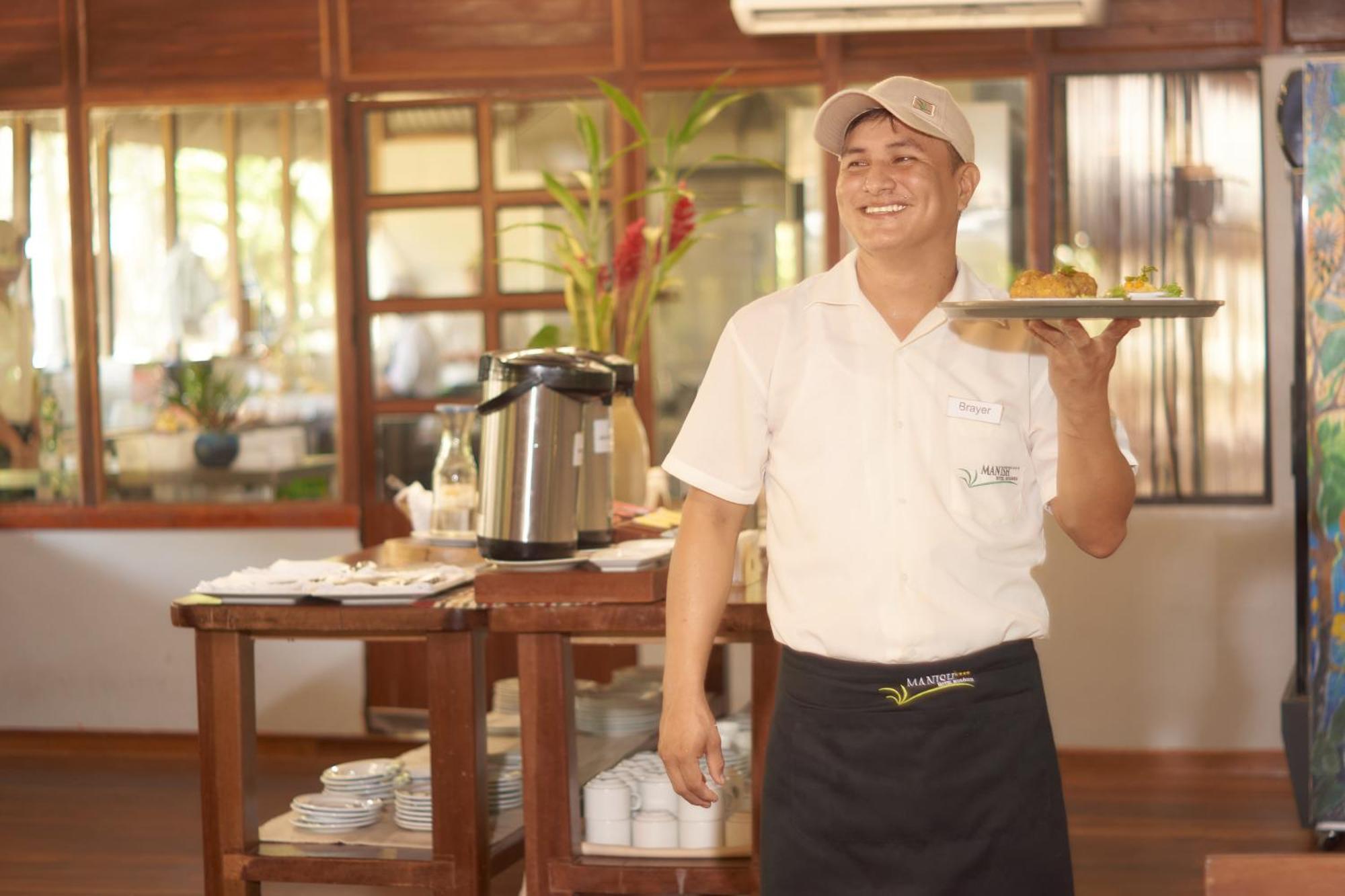 Manish Hotel Ecologico Pucallpa Exterior photo