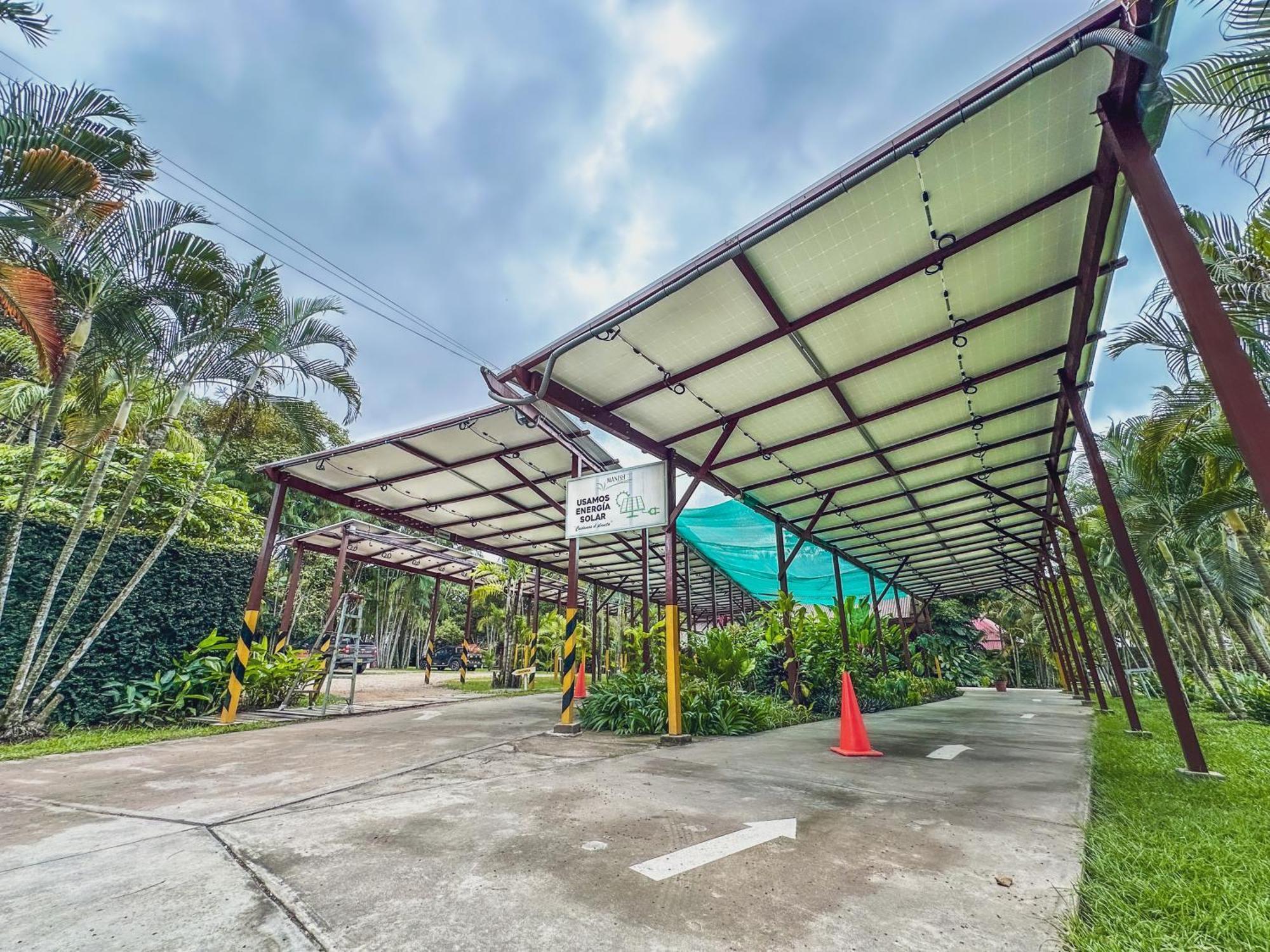 Manish Hotel Ecologico Pucallpa Exterior photo