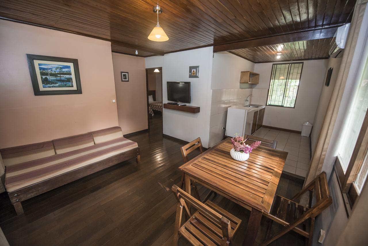 Manish Hotel Ecologico Pucallpa Exterior photo